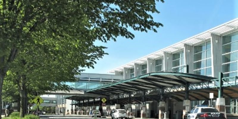 Sun Country Airlines BTV Terminal – Burlington International Airport