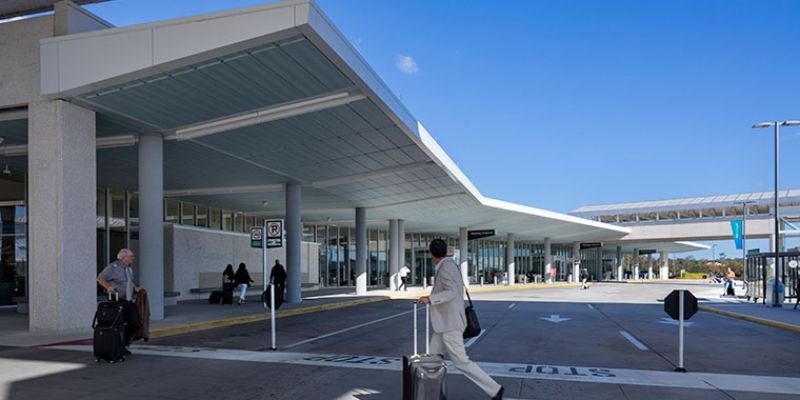 Sun Country Airlines CHS Terminal – Charleston International Airport