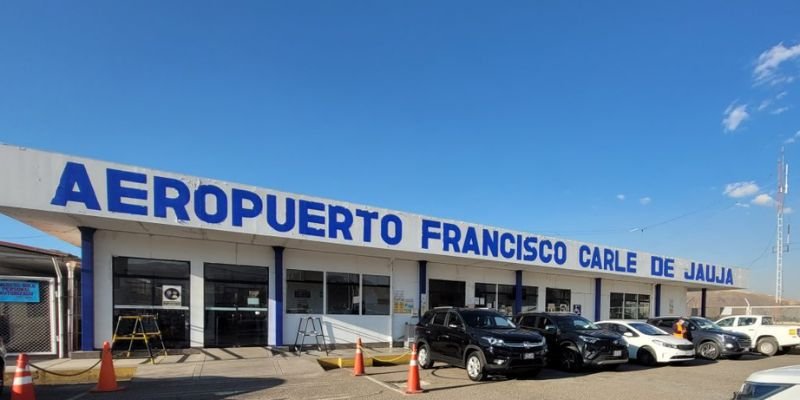 United Airlines JAU Terminal – Francisco Carle Airport