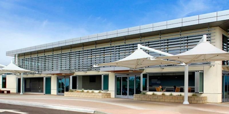 United Airlines CLD Terminal – McClellan-Palomar Airport