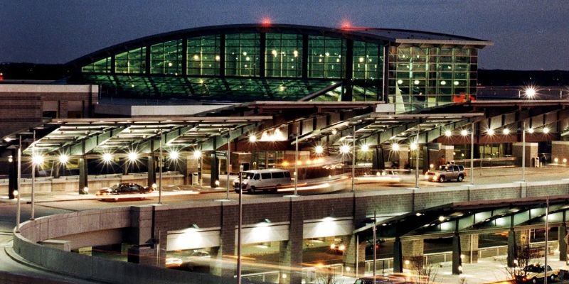 Sun Country Airlines PVD Terminal – Rhode Island T. F. Green International Airport