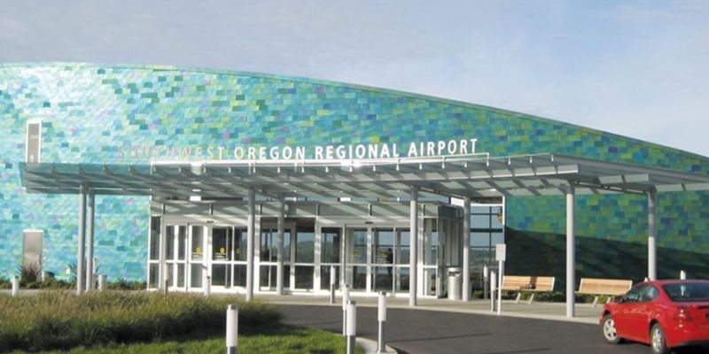 United Airlines OTH Terminal – Southwest Oregon Regional Airport