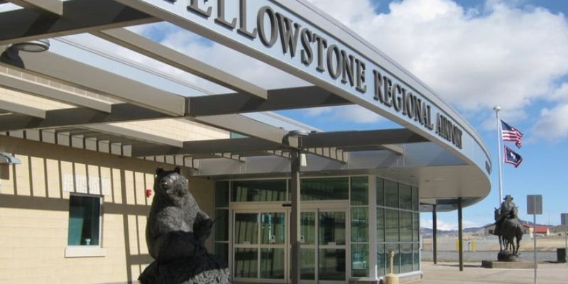 United Airlines COD Terminal – Yellowstone Regional Airport